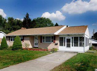 1911 Douglas Dr, Carlisle, PA 17013