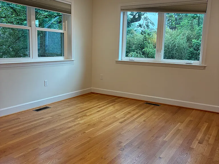 5311 Sangamore Rd — Photo 11