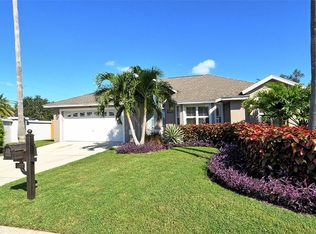 4577 Country Manor Dr, Sarasota, FL 34233