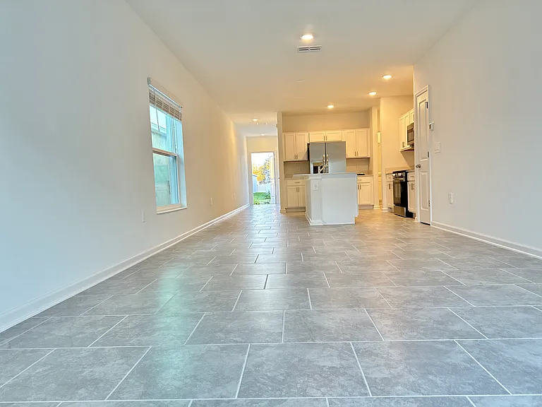 1188 Deepwater Cir — Photo 20