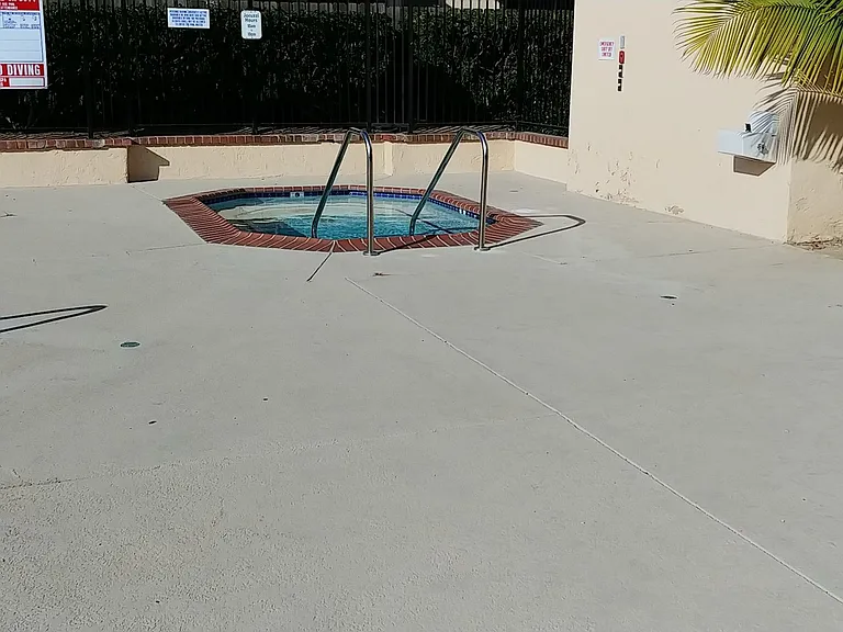 1380 E Washington Ave #38 — Photo 16