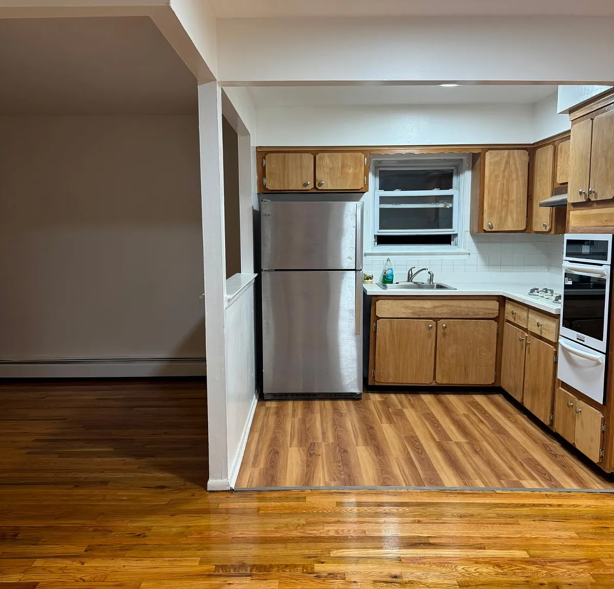 3 bed, 1.0 bath, 1200 sqft, $3,653 — Photo 1