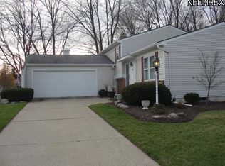 8790 Yellowstone Pkwy, Olmsted Township, OH 44138