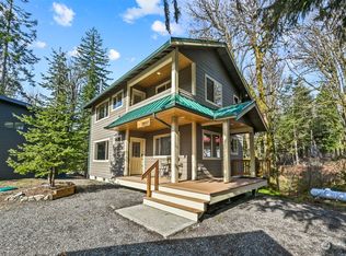 11057 Mission Ln, Glacier, WA