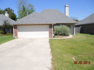 324 Saint Matthias Dr, Carencro, LA 70520