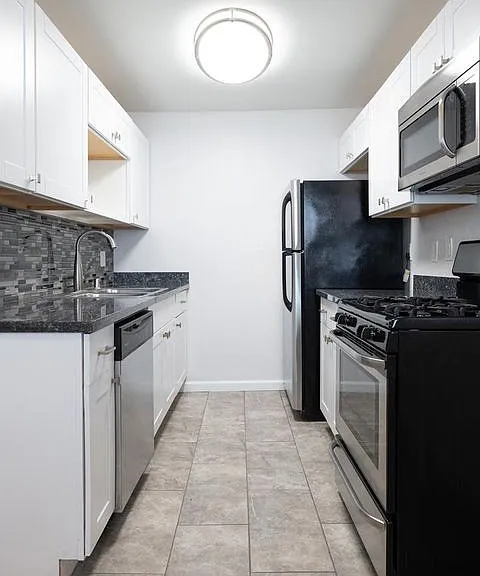 14417 Tiara St #103 — Photo 4