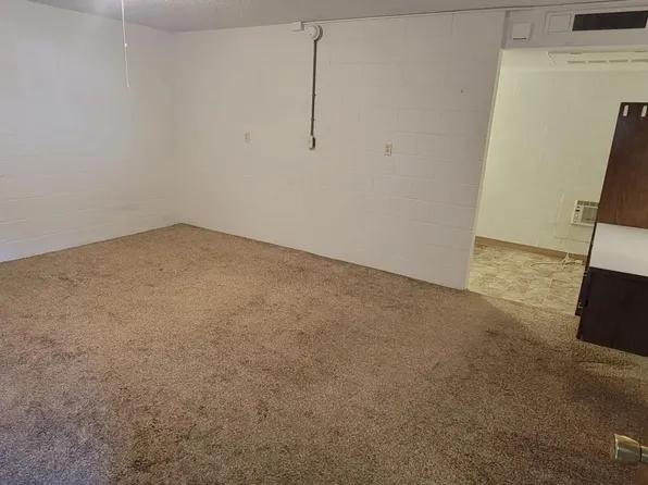 112 E Cherry St, Vermillion, SD
