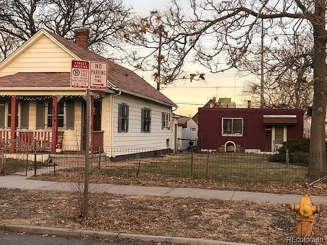 2nd image of 3904 Jason St