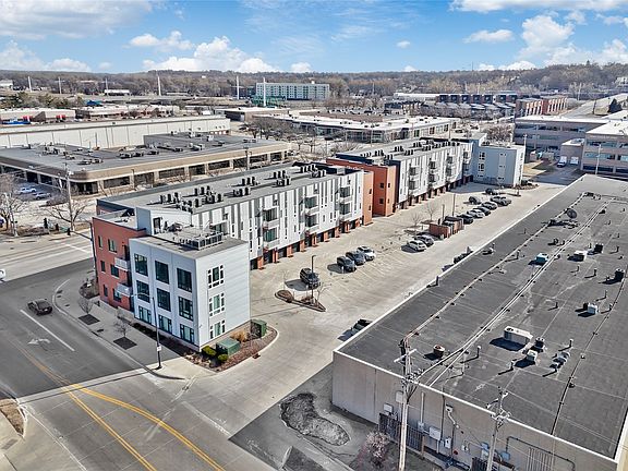 4th image of 450 7th St #307