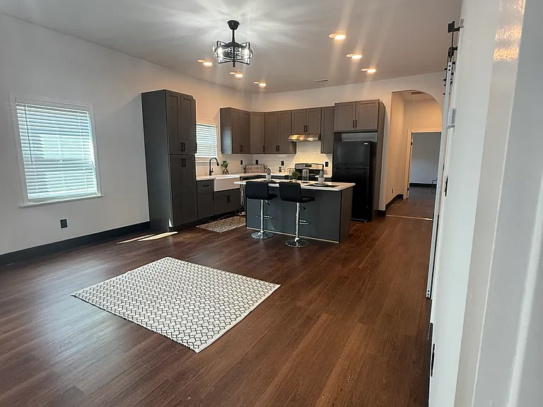1073 Harwell St NW — Photo 4