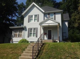 411 S Gunnison St, Burlington, IA 52601