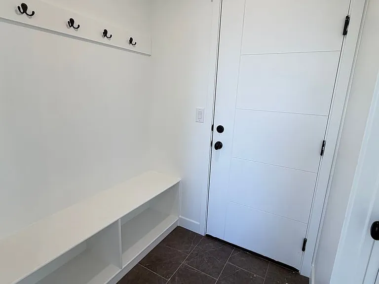 909 Bullion St — Photo 19