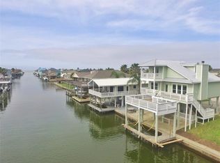 4007 Comanche Dr, Galveston, TX 77554