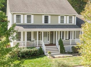 10 Olde Taverne Ln, Amesbury, MA 01913