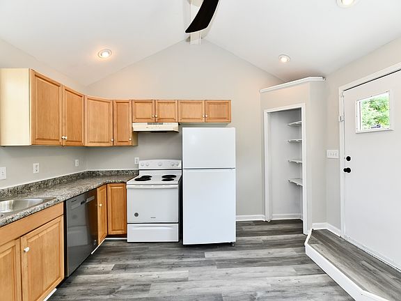 5th image of 1310 W 27th St