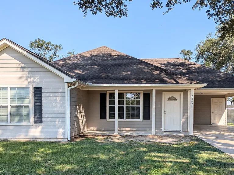 Attractive curb appeal