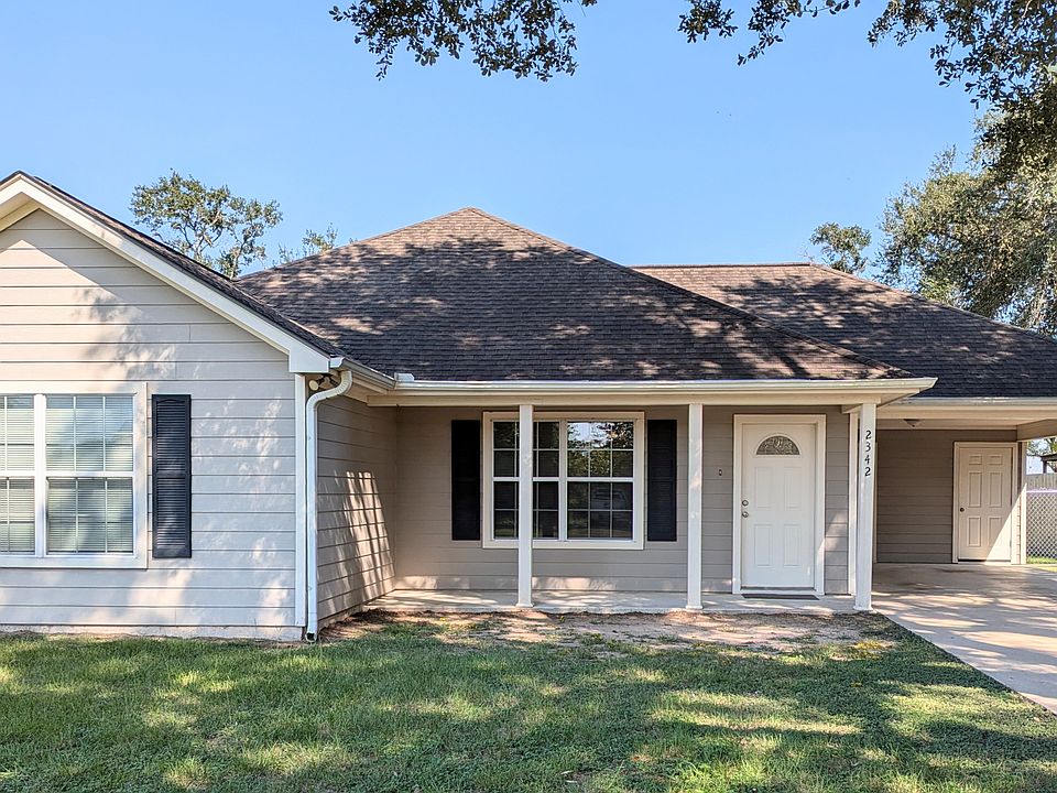 Attractive curb appeal