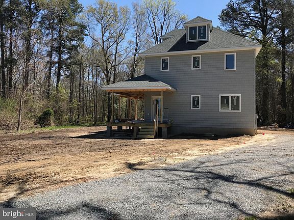 2nd image of 40 Pinecrest Ln