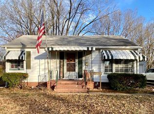 421 S Johnson St, Macomb, IL 61455