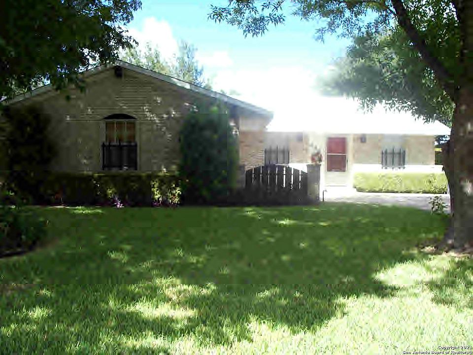 1st image of 626 Dorothy Jo Circle