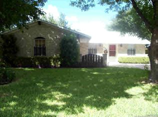 626 Dorothy Jo Cir, Uvalde, TX 78801