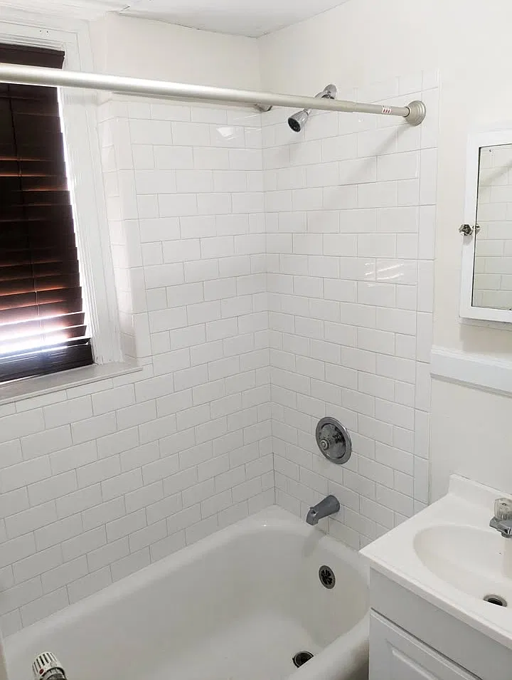 1 bed, 1000 sqft, $1,300 — Photo 2