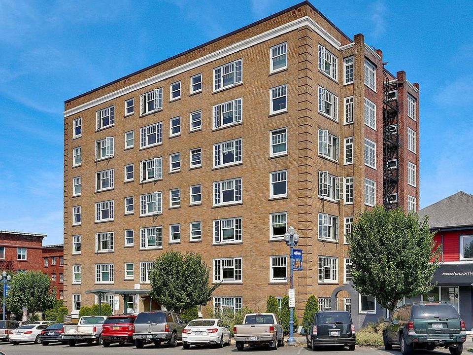 1st image of 117 N Tacoma Ave