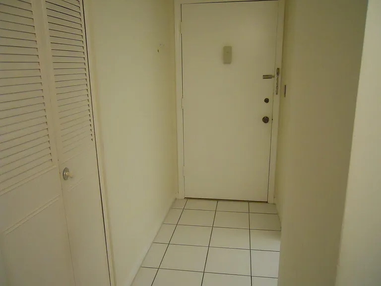 250 NE 20th St #123S — Photo 9