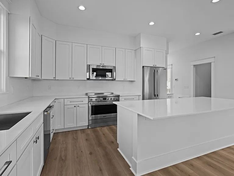 171 Cordova St #B — Photo 15