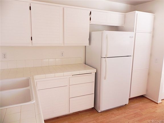 3rd image of 25853 McBean Pkwy Unit 36