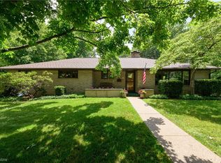 1025 Mayflower Dr, Wooster, OH 44691
