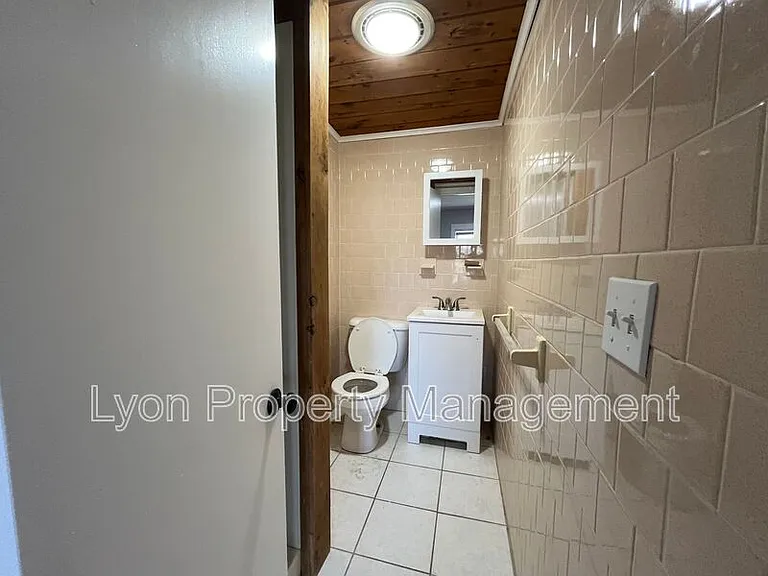 12 Oil Mill Ln #3-3A — Photo 5