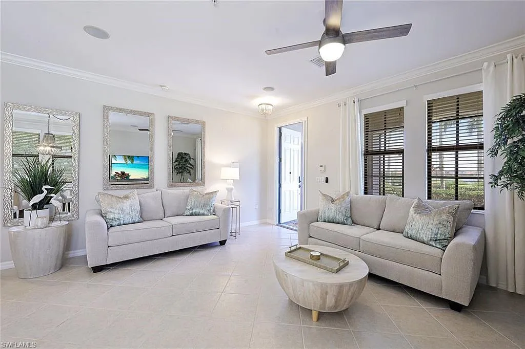 2 bed, 2.5 bath, 1583 sqft, $6,500 — Photo 3