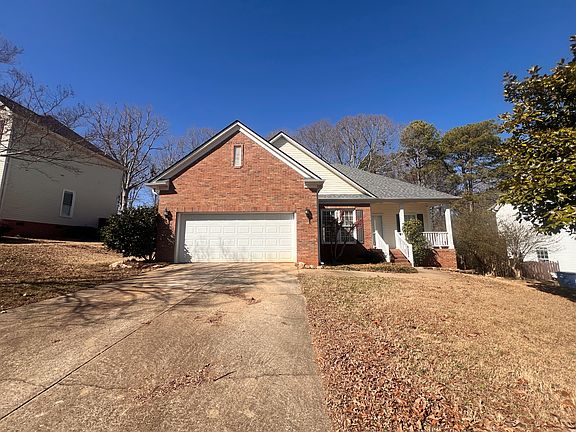2nd image of 206 Hyde Park Ln