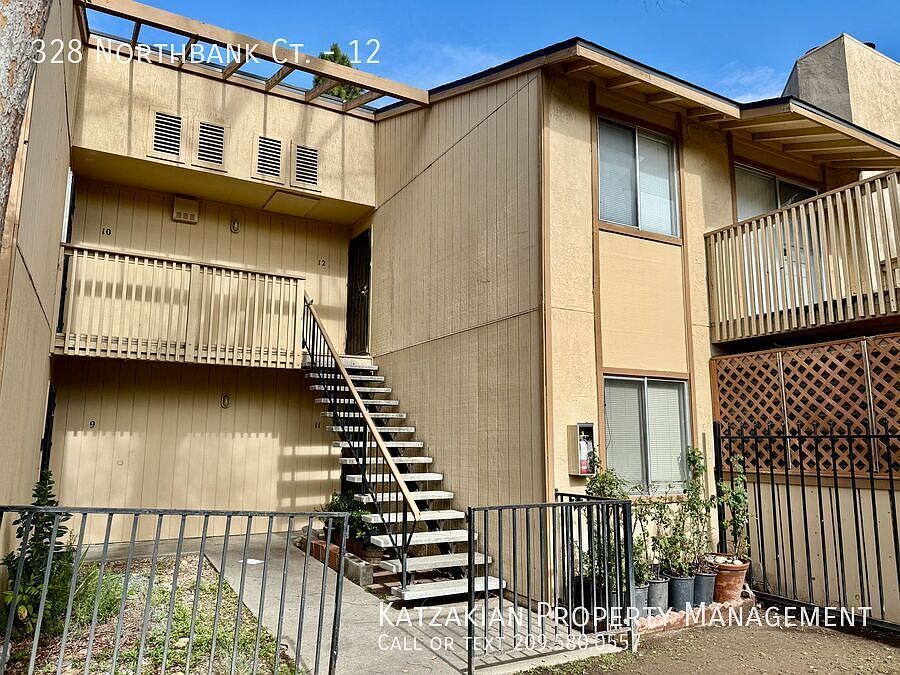 1st image of 328 Northbank Ct APT 12