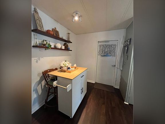 4th image of 34049 Linda Ln