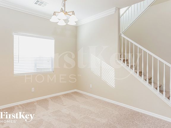 5th image of 37 Hoke Edward Ct