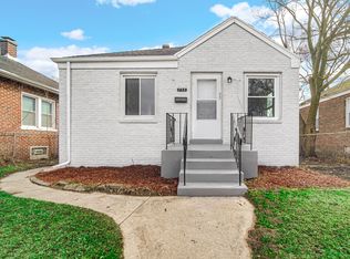 735 Porter St, Gary, IN 46406