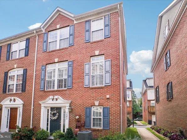 3683 Madison View Ln, Falls Church, VA 22041