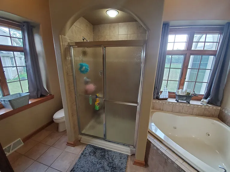 W150N7229 Paseo Ln — Photo 19
