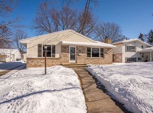 1630 S Jackson St, Appleton, WI 54915