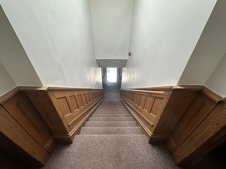 608 Ridgewood Ave — Photo 9