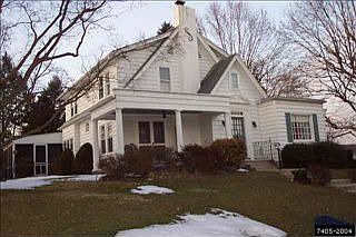 2nd image of 474 Maple St