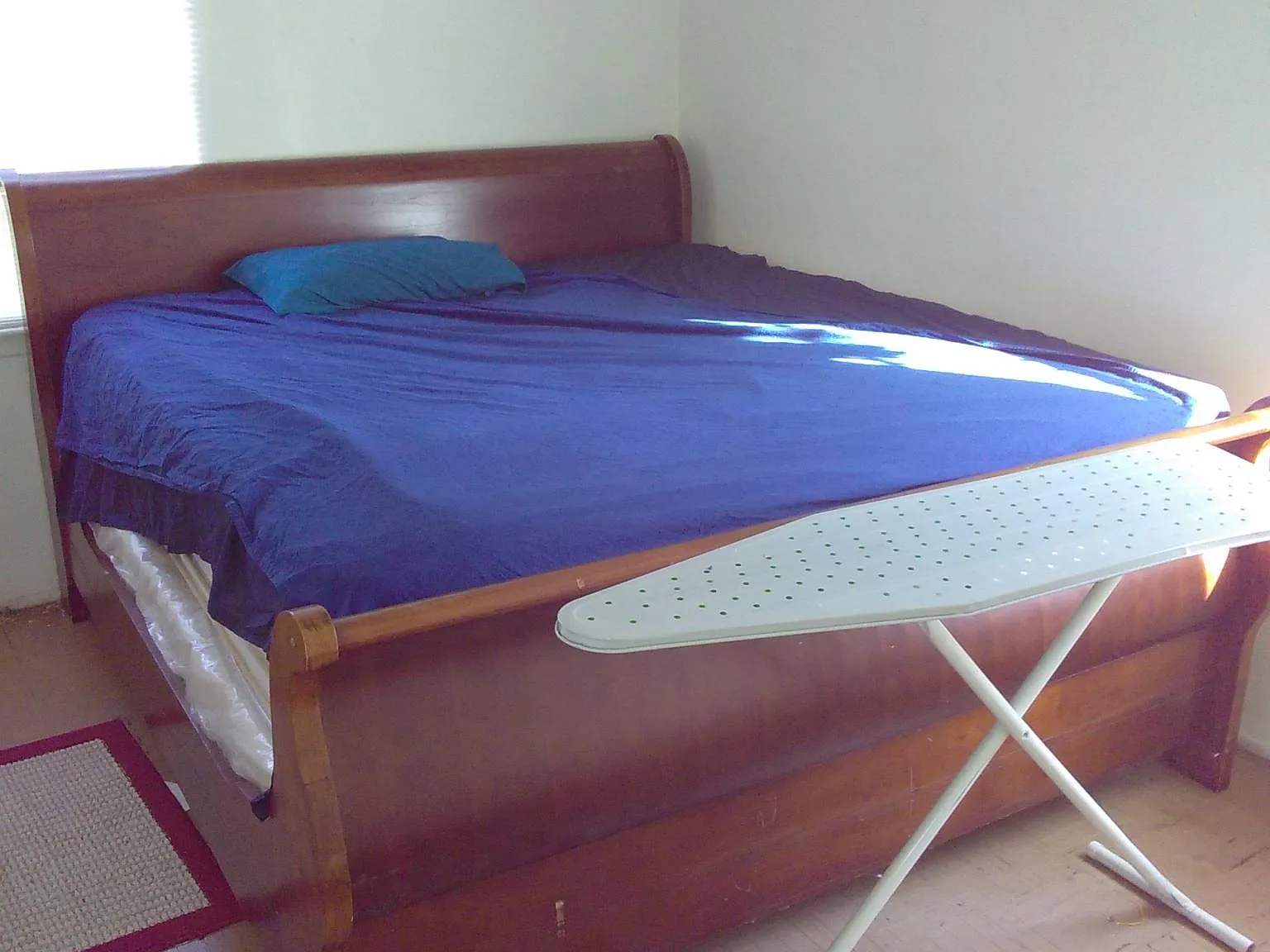 3 bed, 957 sqft, $200 — Photo 1