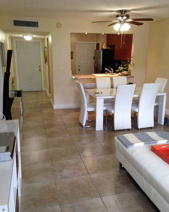 1st image of 1400 NE 191st St APT 207