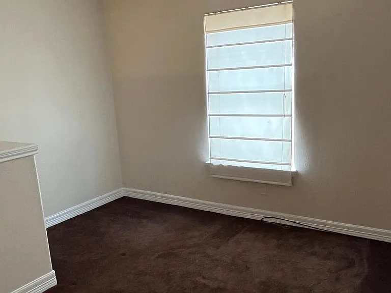 18195 King Palm Dr — Photo 3