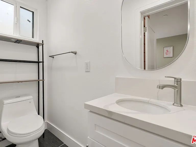 1341 N Mariposa Ave — Photo 40