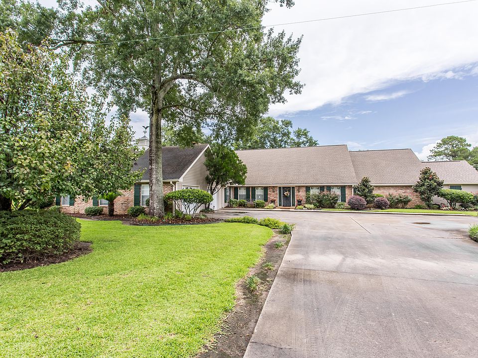 1st image of 486 Bayou Sunset Ln