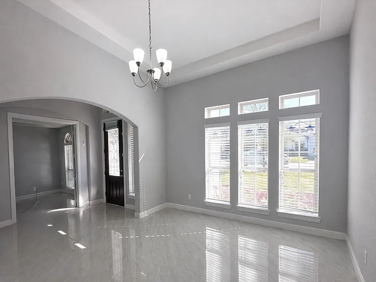 2406 Trocadero Ln — Photo 25