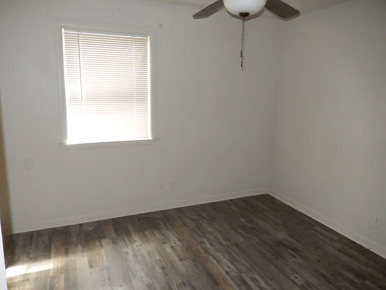 2710 Mount View Dr — Photo 14